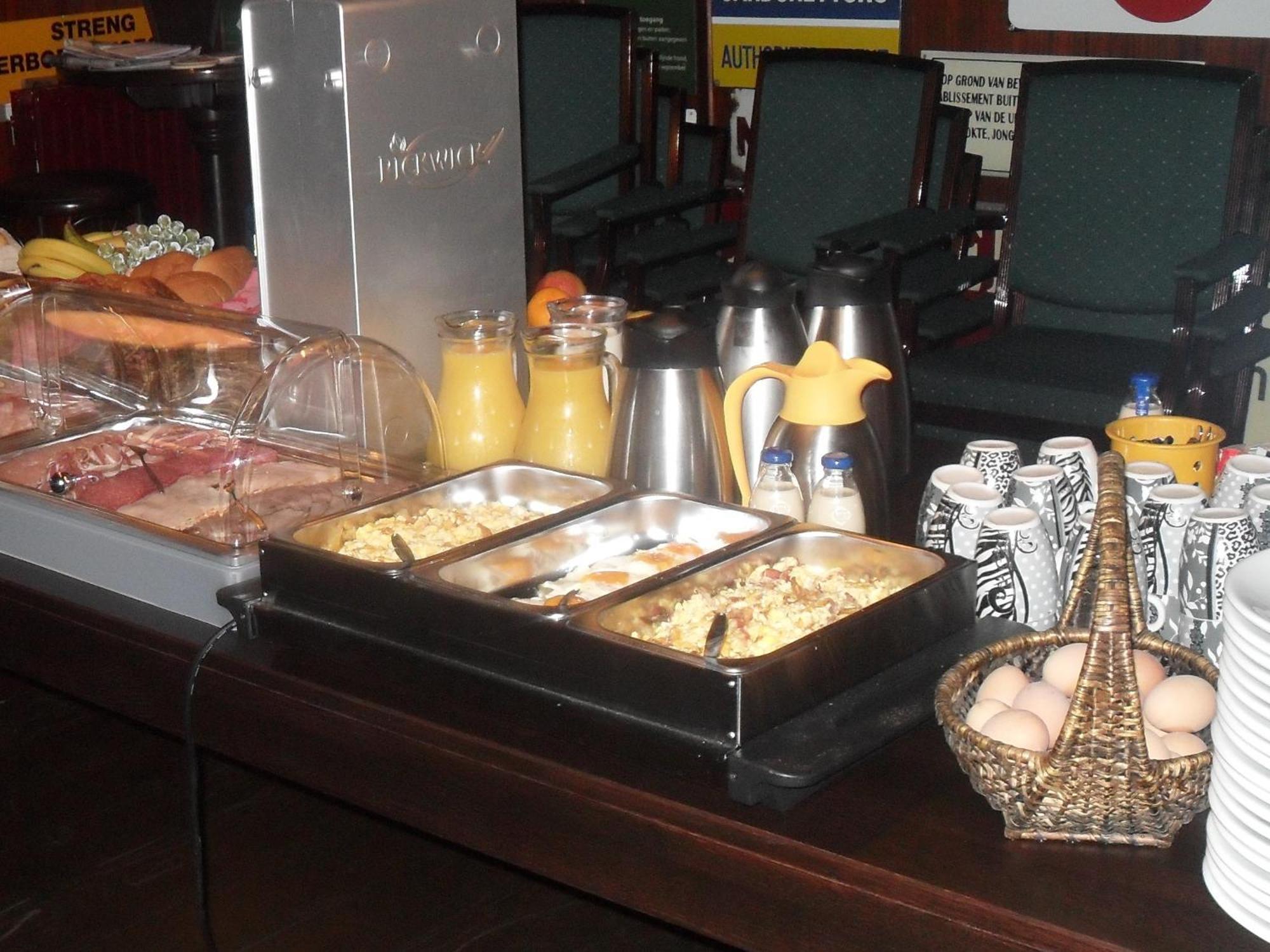 Hotel De Harmonie Sexbierum Εξωτερικό φωτογραφία